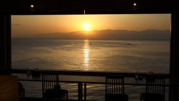 レストランからの朝日 / 5