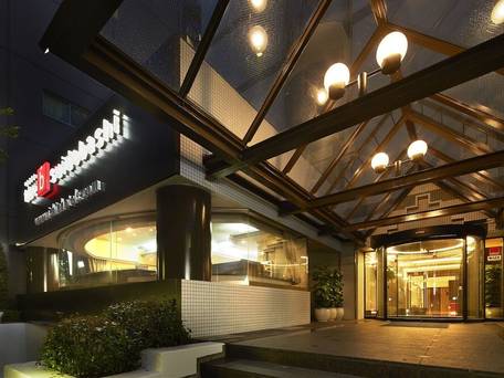 the b 水道橋（ザビー すいどうばし） / 5