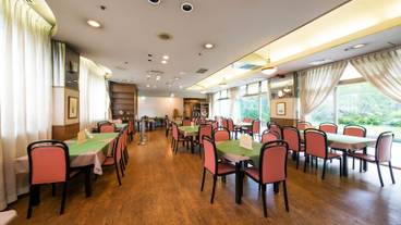 朝食スペース / 6