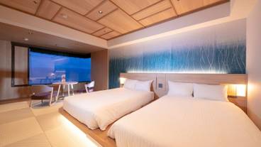 Room / 4