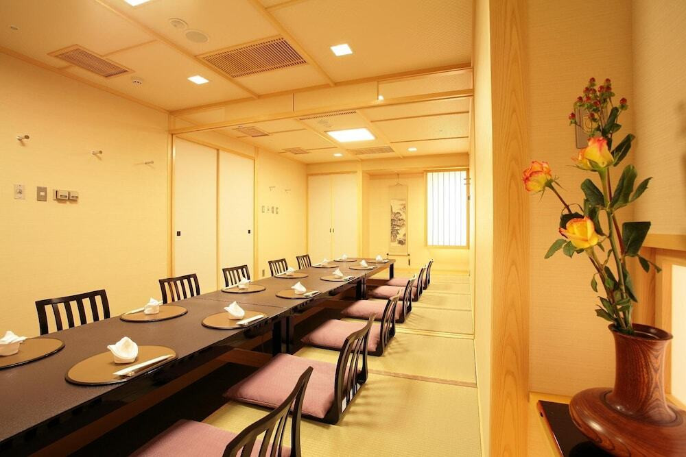 レストラン