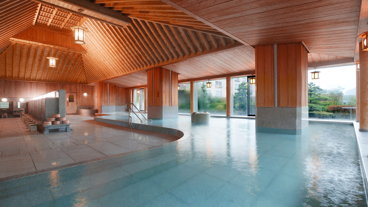 趣の違う3つの大浴場で美肌の湯を満喫3390888