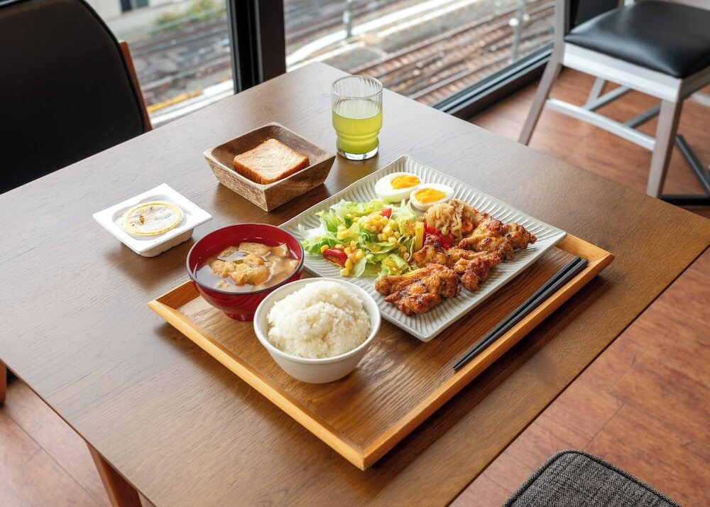朝食