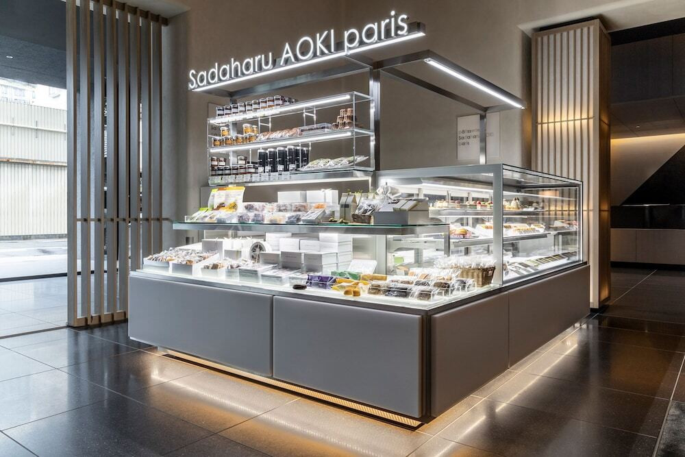 1階パティスリー