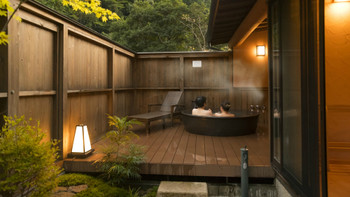 We recommend ryokan with facilities and services that allow you to be alone together3845795