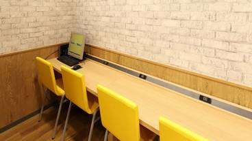 ロビー応接スペース / 5