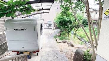 施設の入り口 / 4