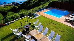 MOROISOSO 巨大プール型露天風呂付き高級ヴィラ