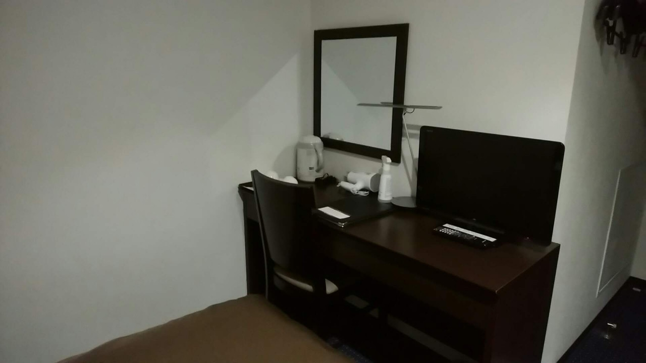 コンパクトにまとめられた室内