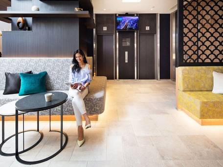 the b 赤坂見附（ザビー あかさかみつけ） / 2