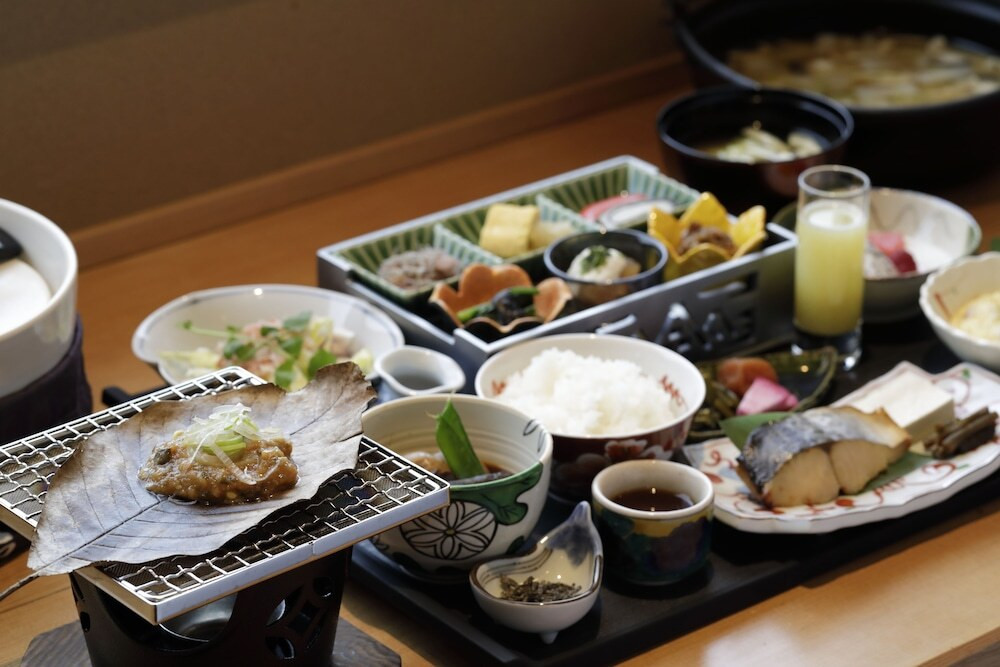 すったて汁や朴葉味噌など飛騨の郷土料理を満喫♩3390969