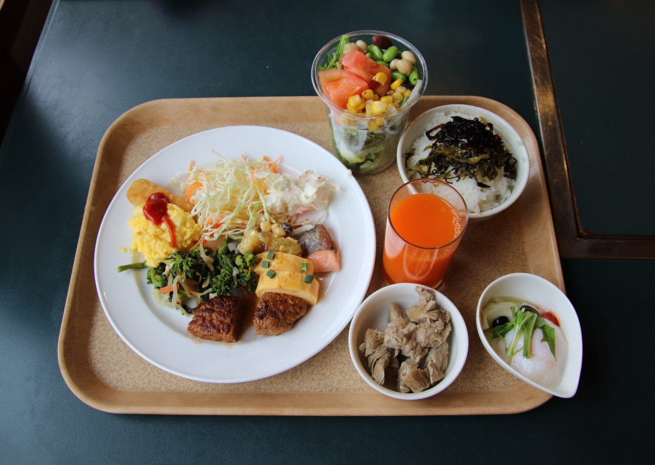 洋風+モンゴル風の朝食で異国文化に触れる旅3960234