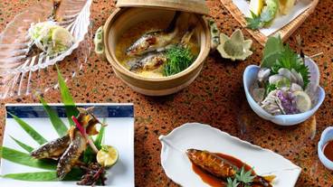 食事・飲み物 / 11