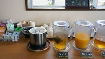 食事・飲み物 / 4