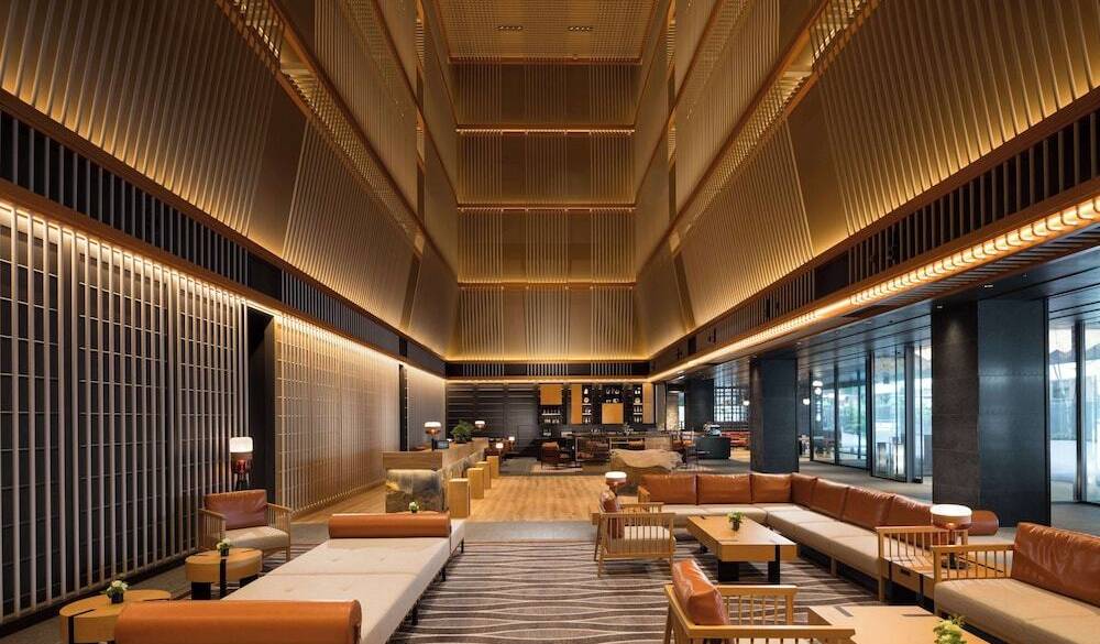 ウェルカムラウンジ / 1