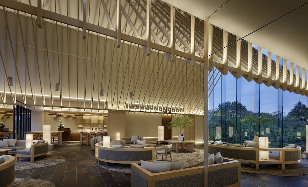 ロビーラウンジ