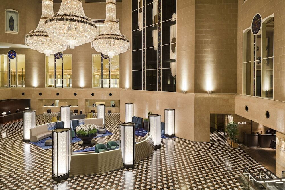 老舗の豪華ホテルで贅沢なおこもりを4283747