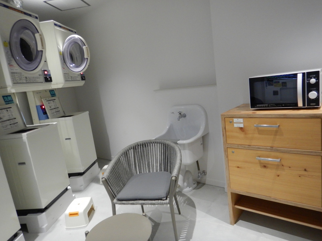 2Fに電子レンジ/製氷機/洗濯機(有料)あります