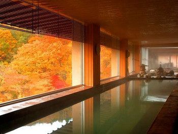 4. 四季の彩りが楽しめる『石水亭』883426