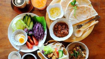 食事・飲み物 / 8