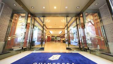 施設の入り口 / 12