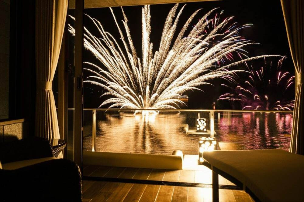 期間限定で花火も！目の前に広がる洞爺湖に癒されて4287941