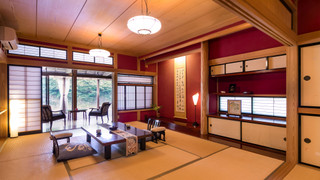 【離れ・紅の荘／楓の荘】二間続き＜天然温泉露天風呂＞ [和室] [禁煙] [マウンテンビュー] [リバービュー]