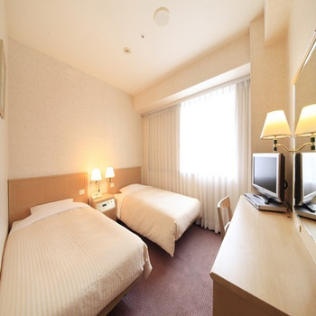 焼き立てパンの朝食でエネルギーチャージ3524806