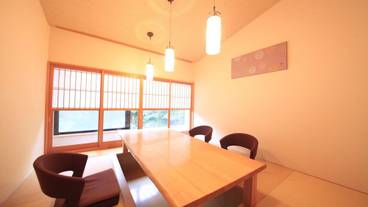 個室食事処① / 3