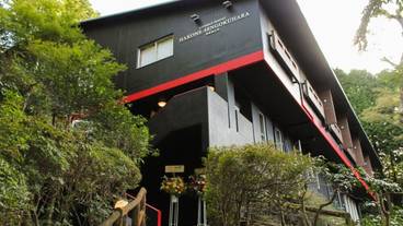 施設の入り口 / 40