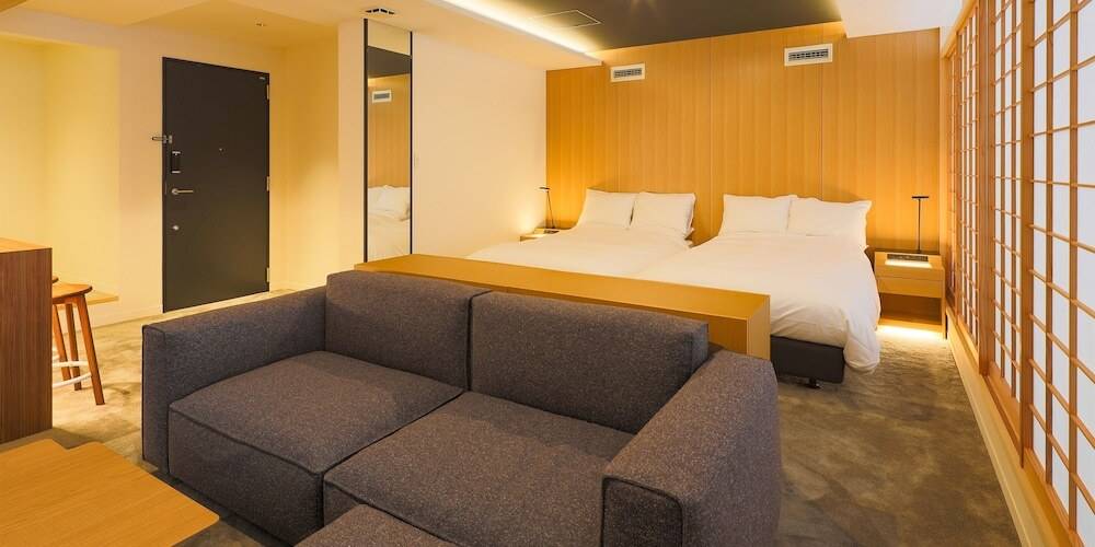 プレミアスイートツイン ソファ / 3