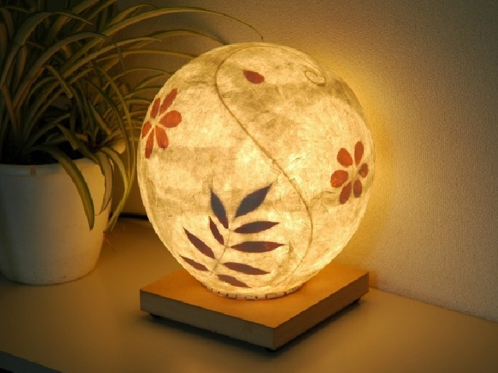 二人で共同作業はいかが♡「工作バー」でオリジナルライト作り3708180