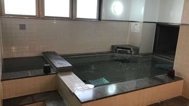 屋内スパ浴槽 / 1