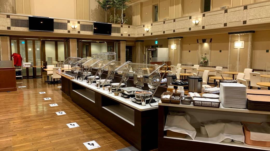 朝食会場① / 2