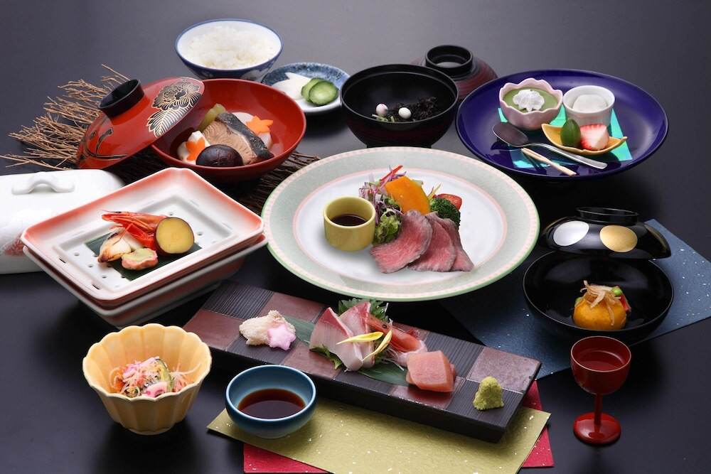 5.能登島周辺が一望できる露天風呂「和倉温泉 宿守屋寿苑」3450613