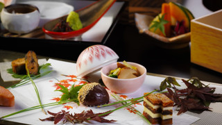 和牛と名物三河屋鍋を楽しむ会席料理 (夕朝食付) 別館 和室ツイン (バスなし) 禁煙