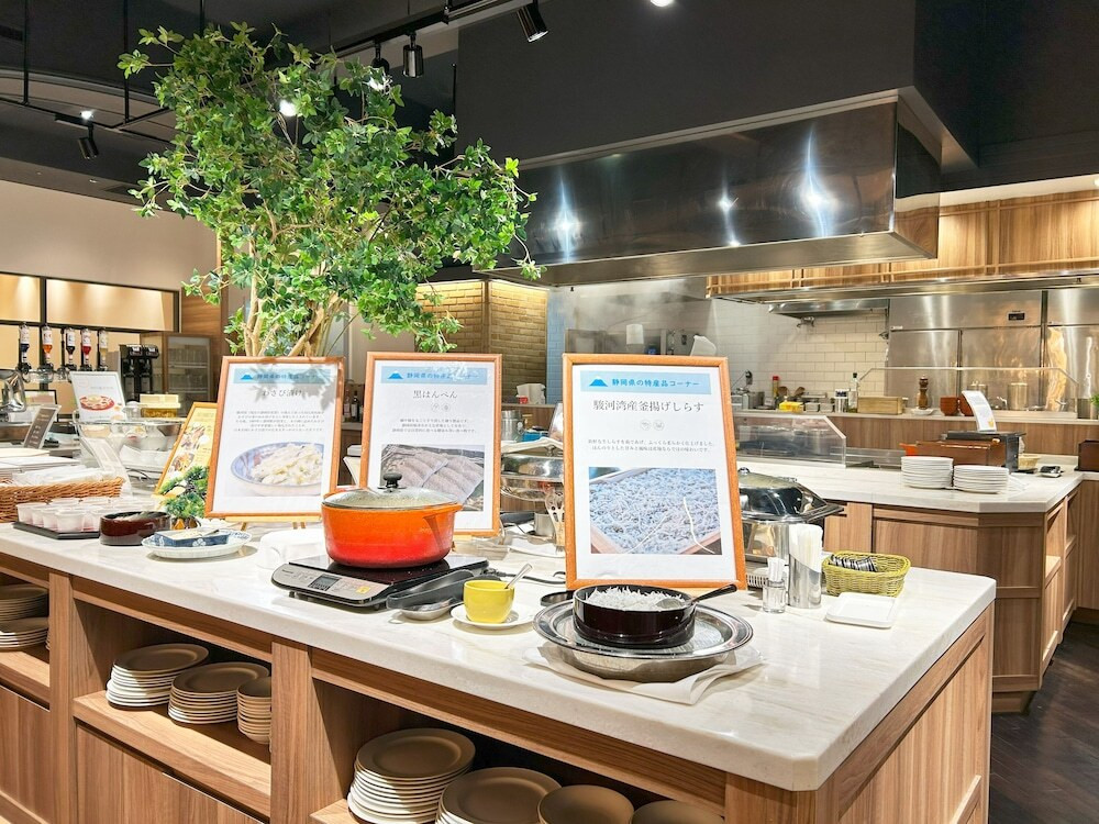 朝食ビュッフェ