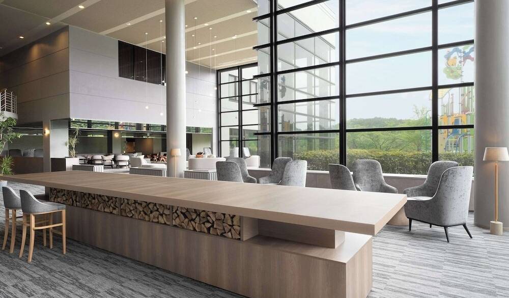 ロビーラウンジ / 1