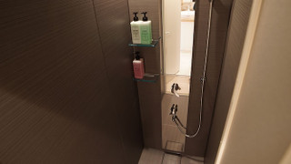 ファミリー ルーム 共用バスルーム