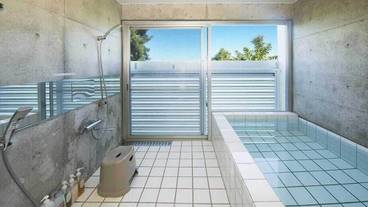 屋内スパ浴槽 / 2