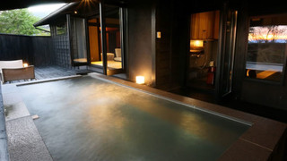 天心 （内風呂・露天風呂付 離れ）