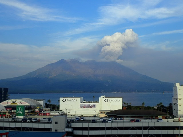 部屋からの桜島