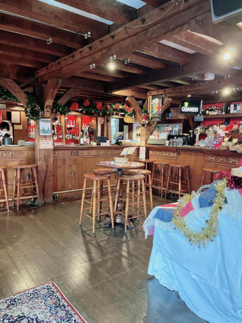 「ブリティッシュヒルズ」 内観 7619589 2011のGWはパブでバイキング開催！