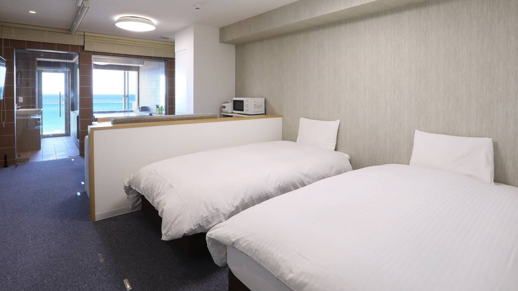 自宅のように寛げる
海景色に癒される / 3