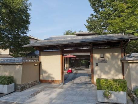 京都・嵐山 ご清遊の宿 らんざん / 1