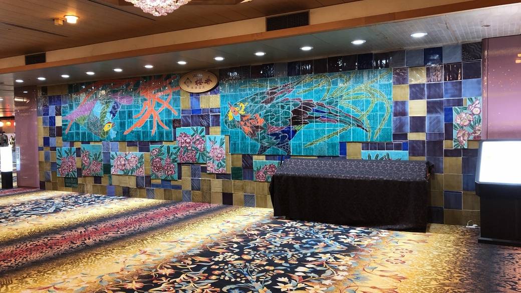 豪華なエントランスに
期待が高まる♪ / 3