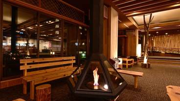 ロビーラウンジ / 2