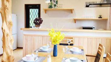 客室内のダイニングエリア / 19