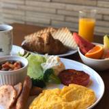 コーヒーの香りが
爽やかな目覚めを導く / 1