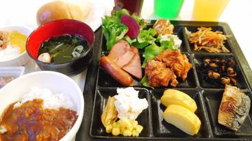 朝食ビュッフェ / 10